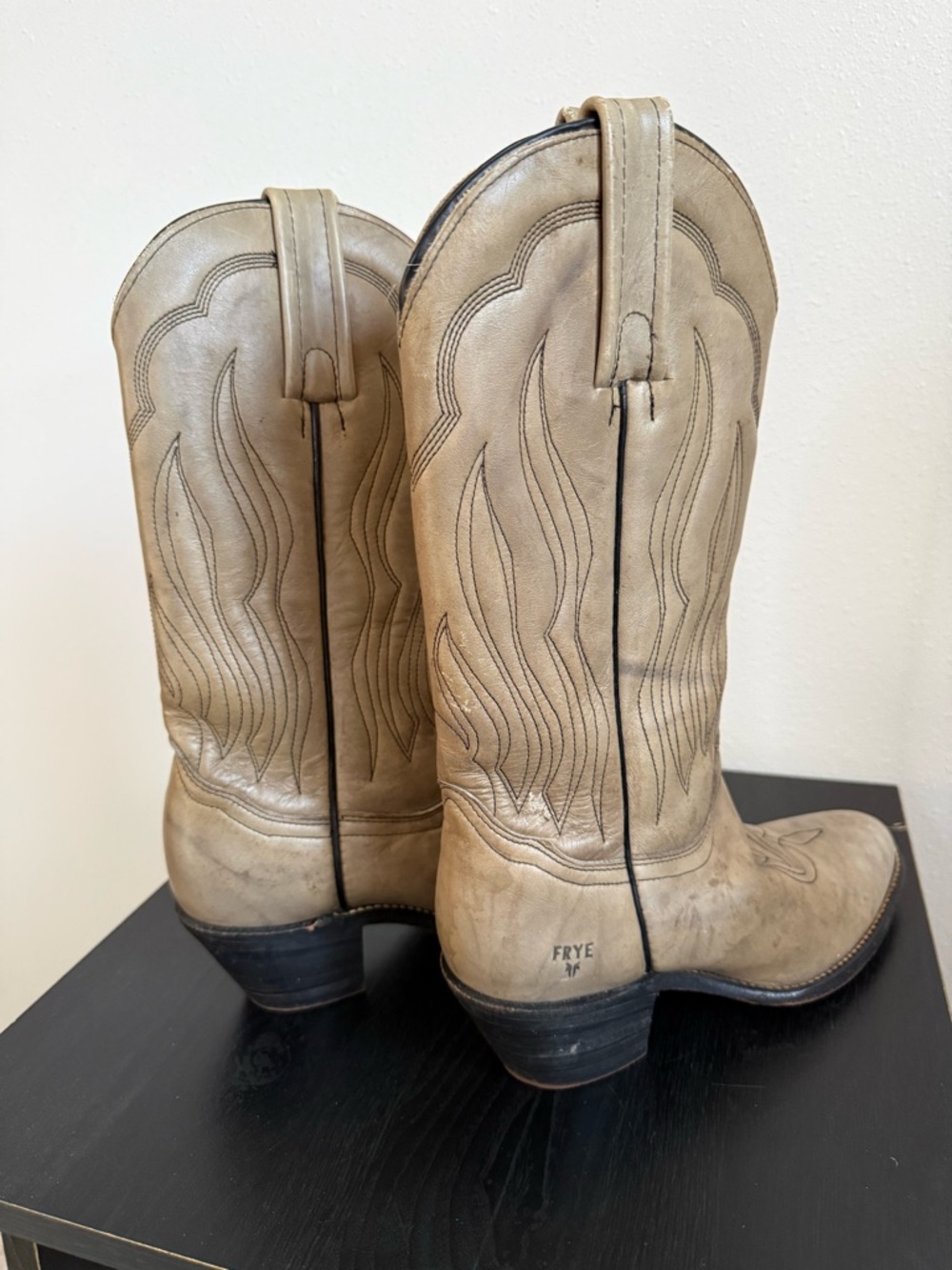 Vintage Frye Western Boots Gray Taupe Leather Cowboy Boots Made USA Women’s 6.5B - Picture 4 of 13